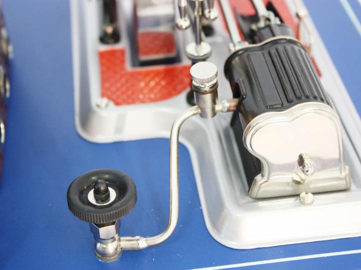Image du produit Wilesco Machine à vapeur avec cheminée à vapeur