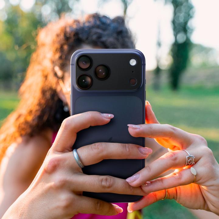 Produktbild Spigen Optik Pro XL EZ Fit (2 Stk., Apple iPhone 17 Pro)