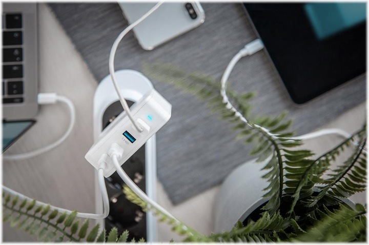 Produktbild Digitus Universal Ladeadapter (100 W)