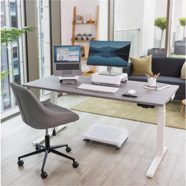 Actual product image Fellowes Footrest (49 x 36 x 10 cm)