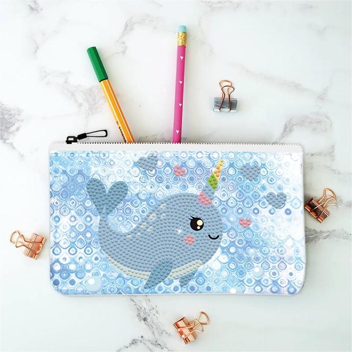 Produktbild Diamond Dotz Diamond Painting Etui Narwal