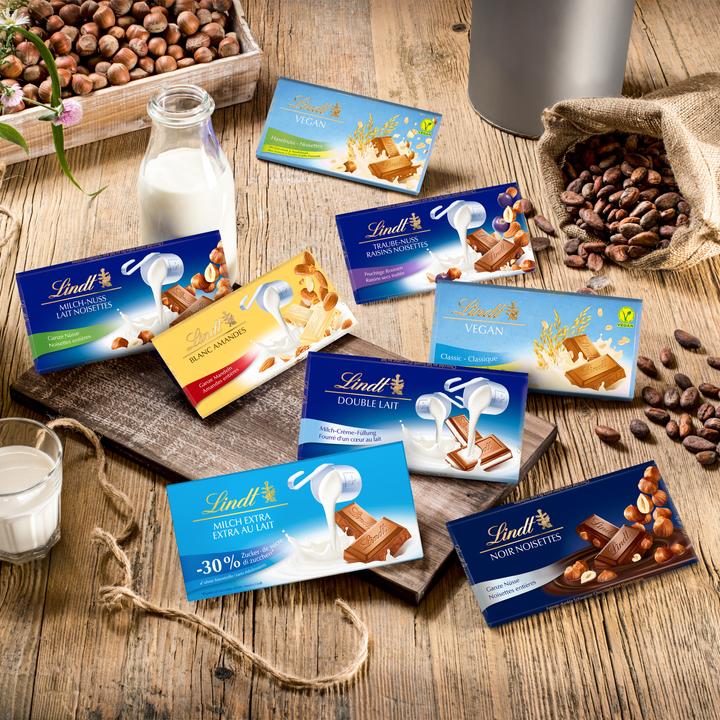 Actual product image Lindt Dark Chocolate Bar Nut (100 g)