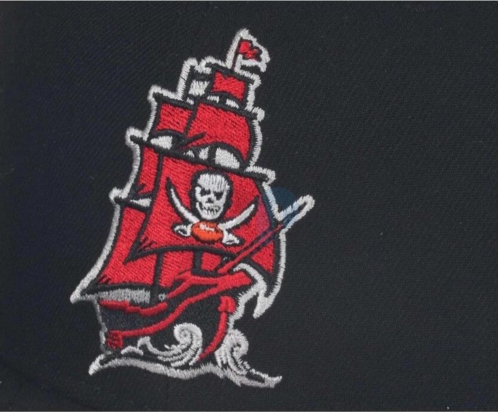 Image du produit New Era NFL - Tampa Bay Buccaneers - Black Base Black Red 9Fifty Snapback Cap Noir OneSize (Taille unique)