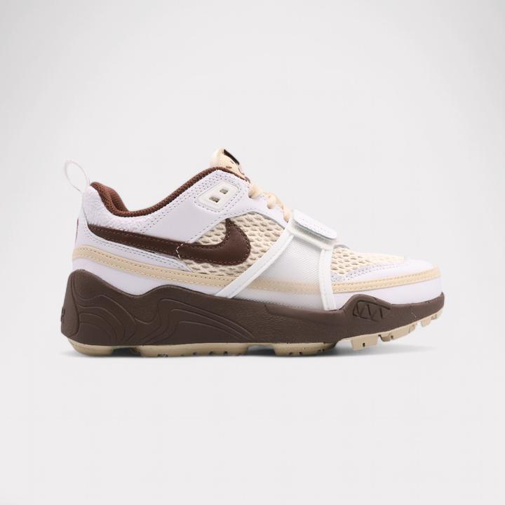 Image du produit Nike Zoom Field Jaxx Travis Scott (38)