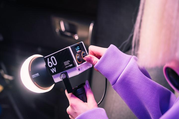 Actual product image Zhiyun Molus G60 Combo Black (Video light)