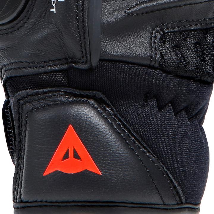 Produktbild Dainese Carbon 4 (Herren, 9)