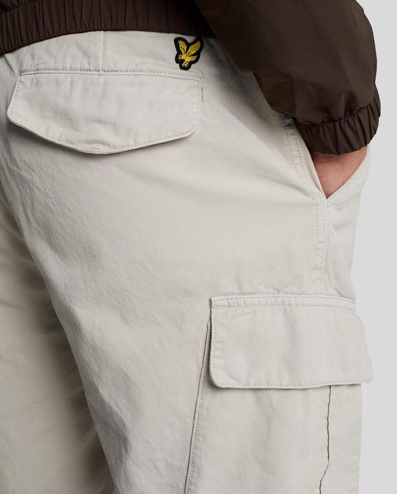 Actual product image Lyle and Scott Cargo shorts (36)