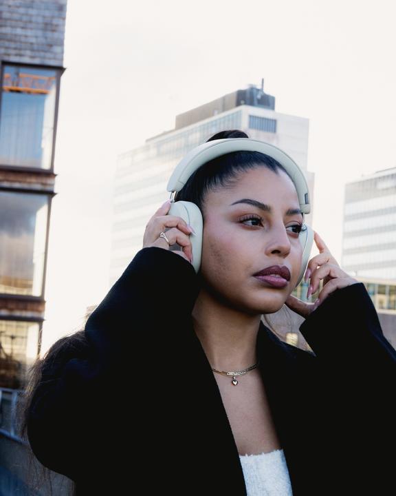 Actual product image Defunc Mondo (NC, 45 h, Cable, Wireless)