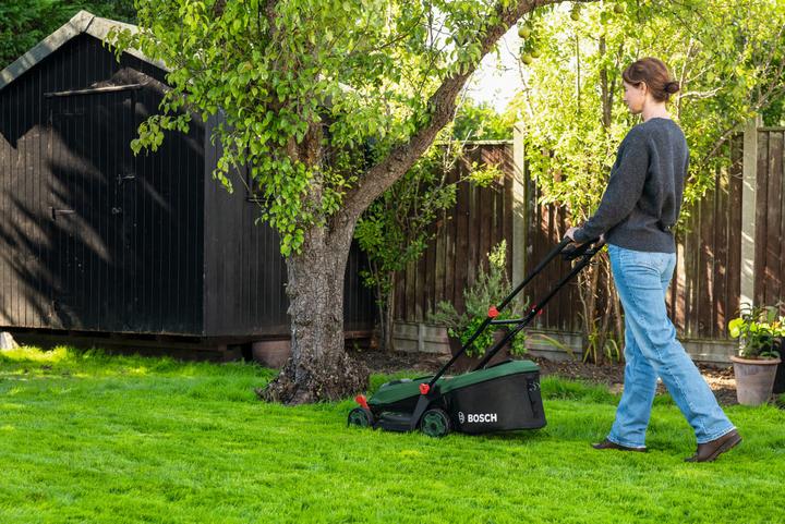 Image du produit Bosch Hausgeräte Rotak 18V-34 Set Akku-Rasenmäher (Fonctionnement sur batterie)