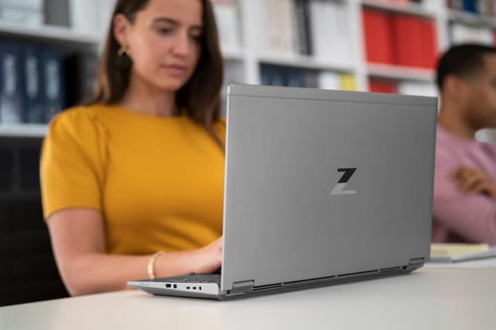 Produktbild HP Zbook Fury 15 G7 (15.60", 1000 GB, 64 GB, CH, Intel Core i9-10885H)