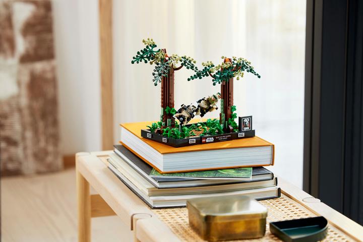 Image du produit LEGO Poursuite sur Endor - Diorama (75353, LEGO Star Wars)
