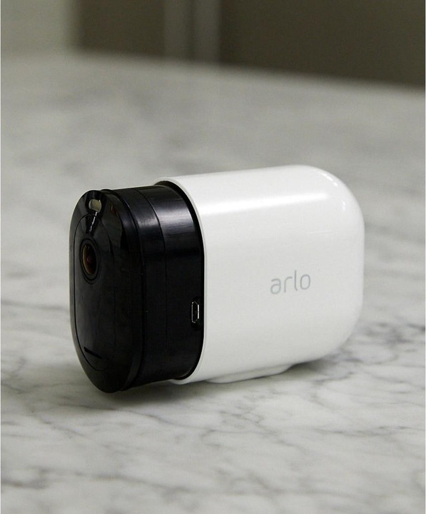 Immagine prodotto Arlo Pro 3 Spotlight, kit 4 telecamere bianche (2560 x 1440 Pixels)