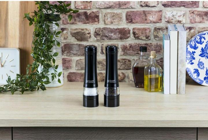 Actual product image Russell Hobbs Spice shaker salt and pepper shaker set (Salt, Pepper)