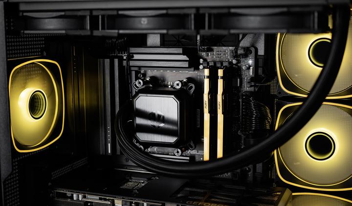 Produktbild Actina . Gaming GameOn (2000 GB, 32 GB, AMD Ryzen 9 7950X3D)