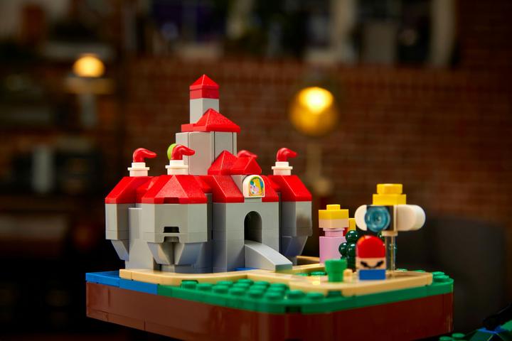 Actual product image LEGO Question Mark Block from Super Mario 64 (71395, LEGO Rare Sets, LEGO Super Mario)