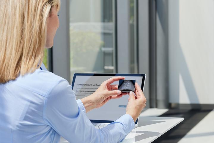 Actual product image ReinerSCT REINER SCT Authenticator mini