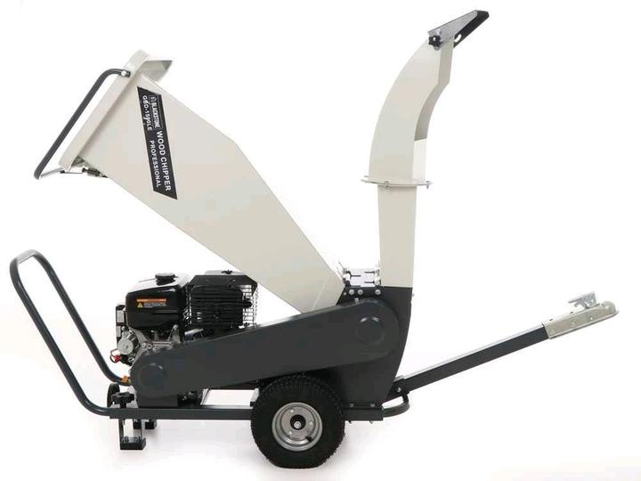 Actual product image Blackstone LE Professional petrol shredder 15 hp Loncin engine