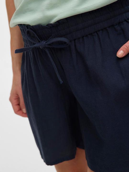 Produktbild Mamalicious Normal geschnitten Mid Rise Shorts Shorts