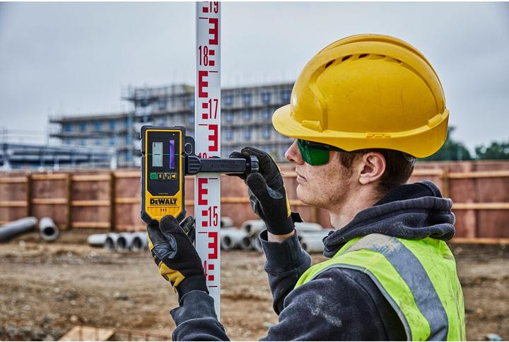 Actual product image DeWalt LASER OBROTOWY 18V DCE080D1GS ZIELONY SAMOPOZIOM. 80m 1x2.0Ah BT TSTAK