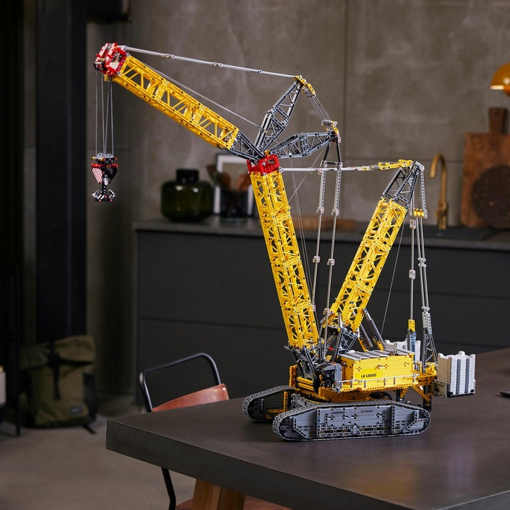 Produktbild LEGO Liebherr LR 13000 Raupenkran (42146, LEGO Technic)