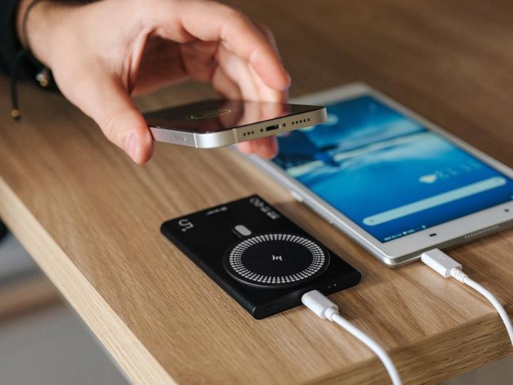 Actual product image Tracer POWERBANK AIRMAG2 5000MAH PD20W+15W MAG (5000 mAh, 20 W, 74 Wh)