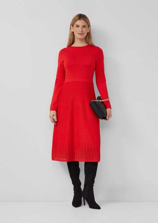 Image du produit s.Oliver Kleid Midi-Strickkleid mit U-Boot-Ausschnitt und Strukturmuster (40)