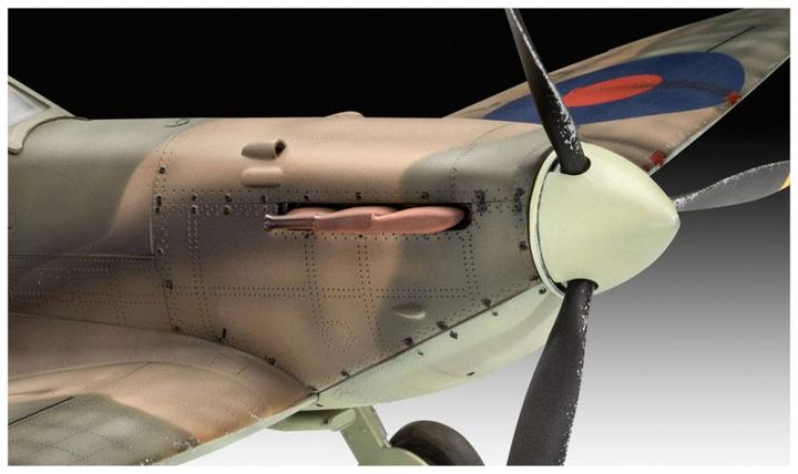 Actual product image Revell Gift Set Spitfire Mk.V Iron Maiden