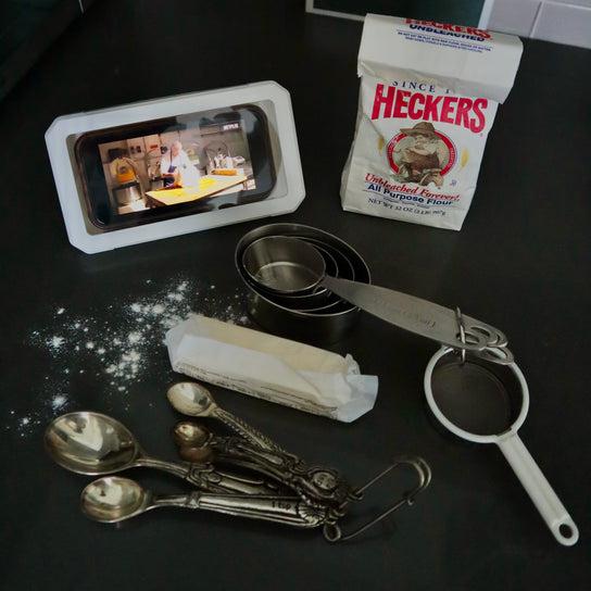 Produktbild Kikkerland Shower Phone Holder