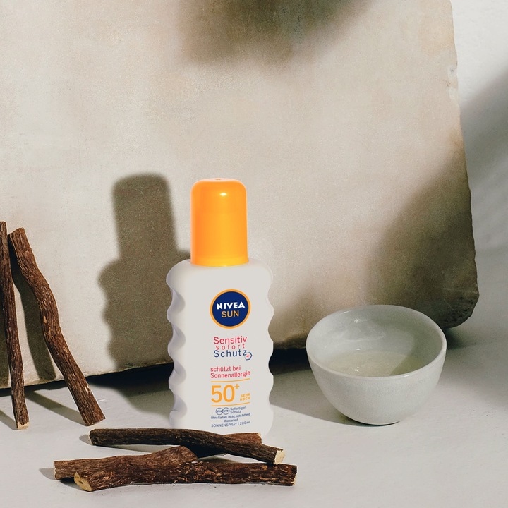 Actual product image NIVEA Sensitive Protect Sun Allergy (Sun spray, SPF 50, 200 ml, 150 g)