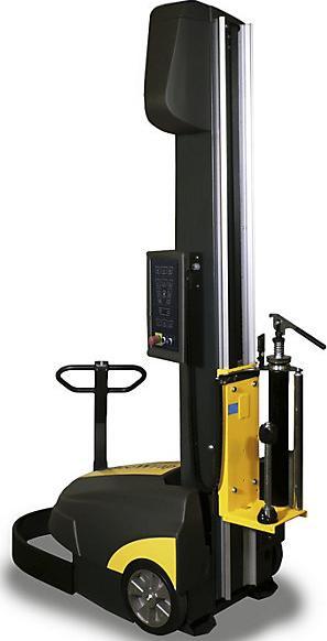 Actual product image kaiserkraft BeeWrap-L pallet wrapper, PE stretch film, film carriage with 240% pre-stretch.