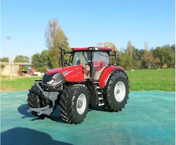 Actual product image Tomy Britains CASE - IH 300 CVX Tractor