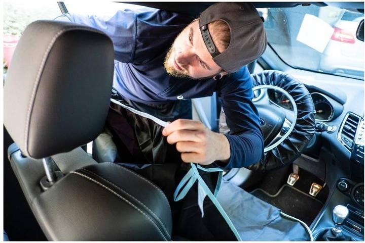 Actual product image HAZET Steering wheel and seat cover set 196-6/2 ∙ Number of tools: 2