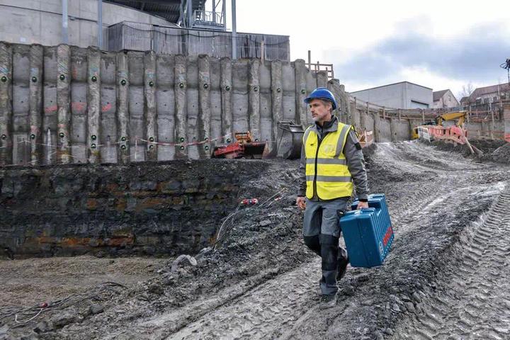 Actual product image Bosch Professional GRL 650 CHVG