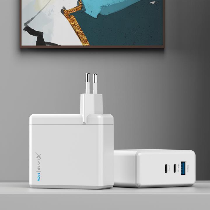 Produktbild Xlayer Powercharger (140W) 1x USB-A / 2x USB-C, weiss (140 W, 3 Ports)