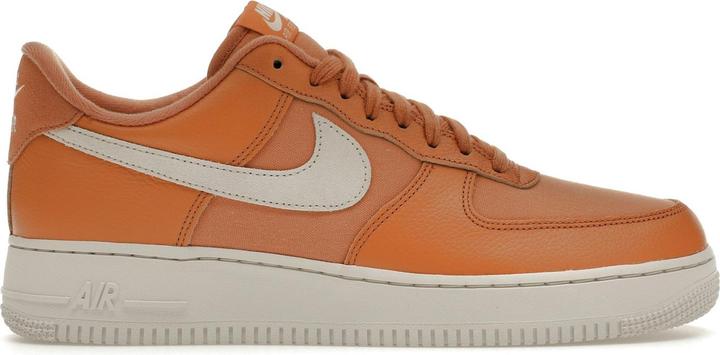 Produktbild Nike Air Force 1 '07 LX (41)