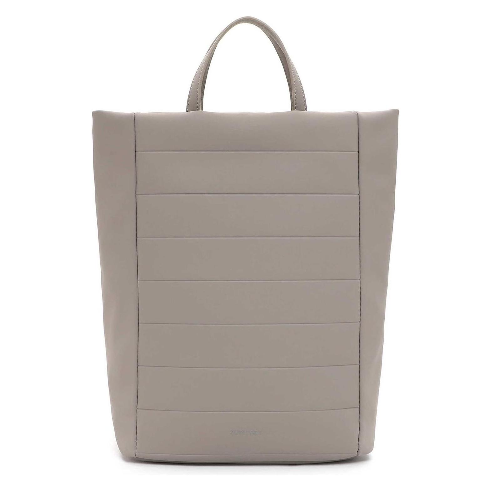 Suri Frey, Rucksack