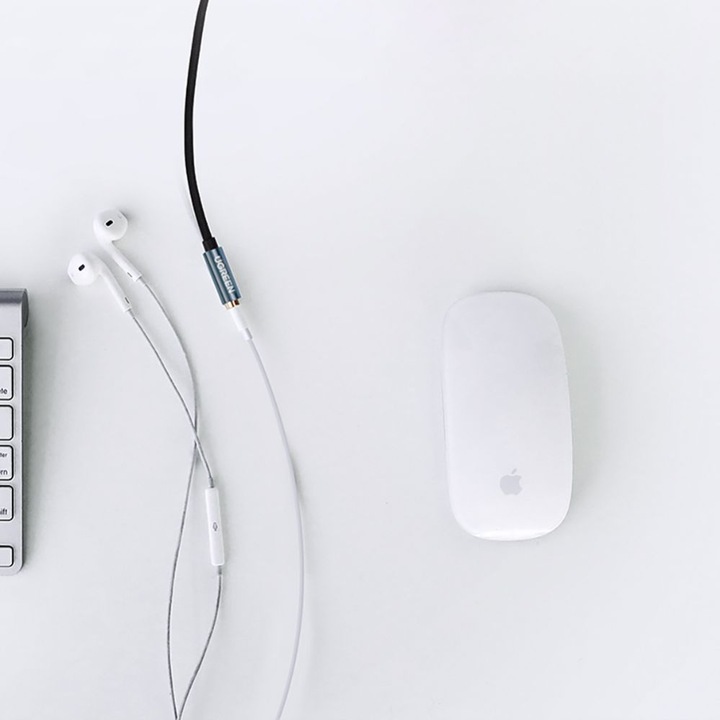 Productafbeelding Ugreen Audio AUX jack hoofdtelefoon verlengkabel 4-pin (1 m, 3,5 mm aansluiting (AUX))