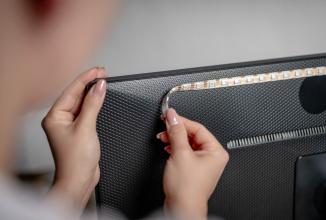 Immagine prodotto Newell LED-Streifen für 32-Zoll-Monitor (Multicolore, RGB, 132 cm, Interno)