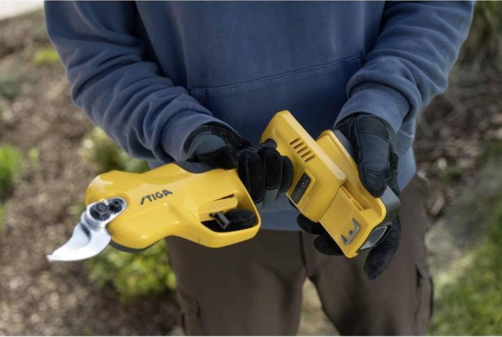 Produktbild Stiga 257022001/ST1 SC 100e Astschere 520mm