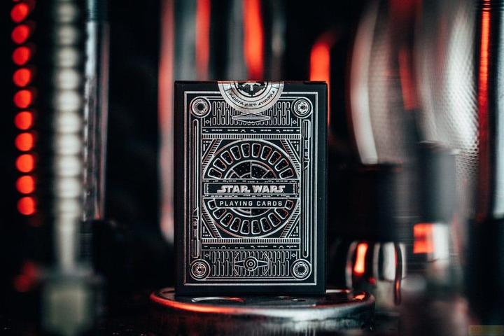 Immagine prodotto Bicycle Star Wars Spielkarten Silver Edition Dark Side (Inglese)