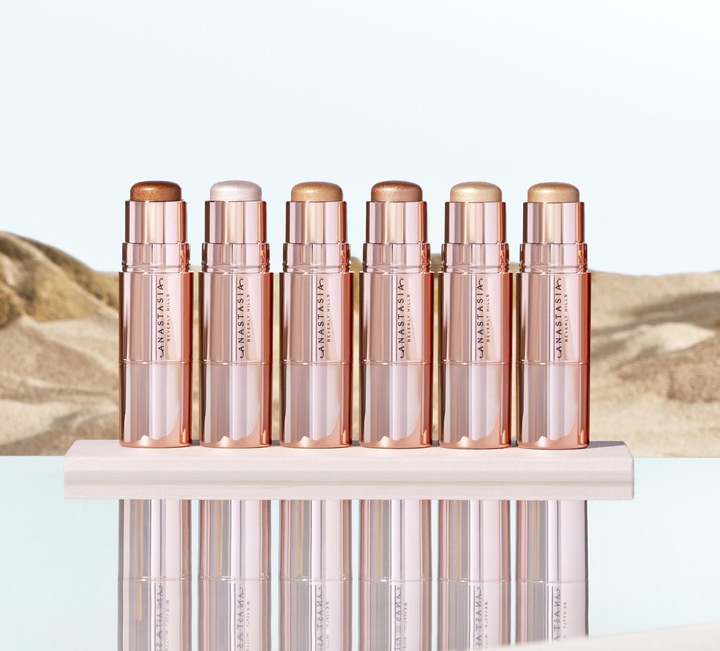 Actual product image Anastasia Beverly Hills Stick Highlighter (Dripping in gold, Highlighter)