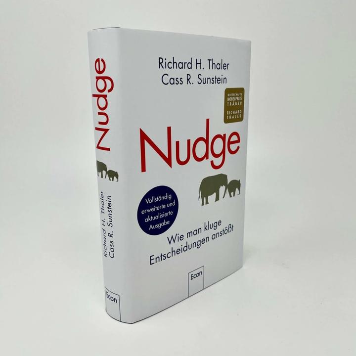 Immagine prodotto Nudge (Tedesco, Cass R. Sunstein., Richard H. Thaler, Stephan Gebauer, 2022)