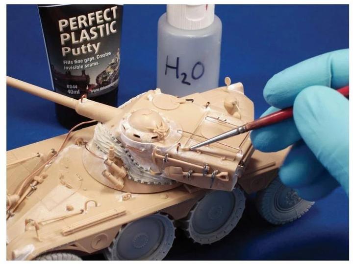 Image du produit Deluxe Materials Perfect Plastic Putty 40ml (85 g, 40 ml)