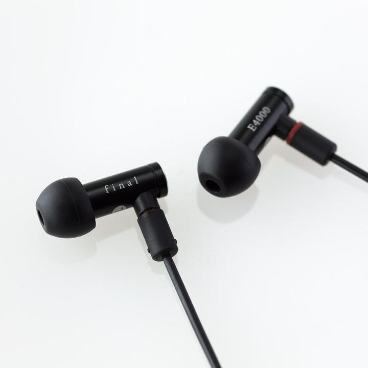 Actual product image FINAL E4000 (Cable)