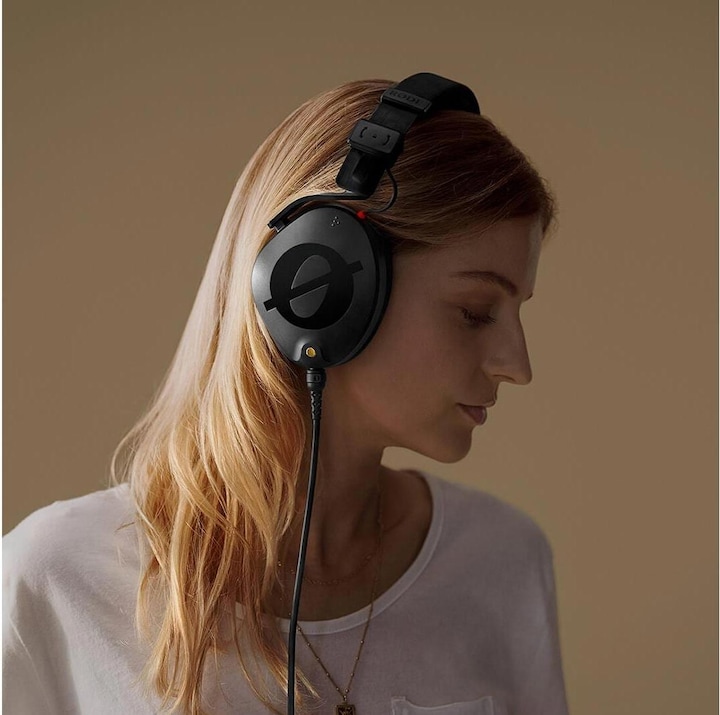 Actual product image RØDE NTH-Cable24 black (2.4m, 3.5mm jack)