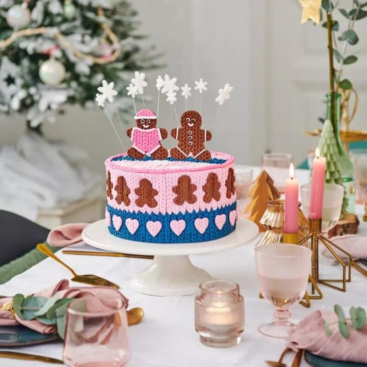 Actual product image FunCakes Sugar Paste - Denim Blue - 250gr (1x)