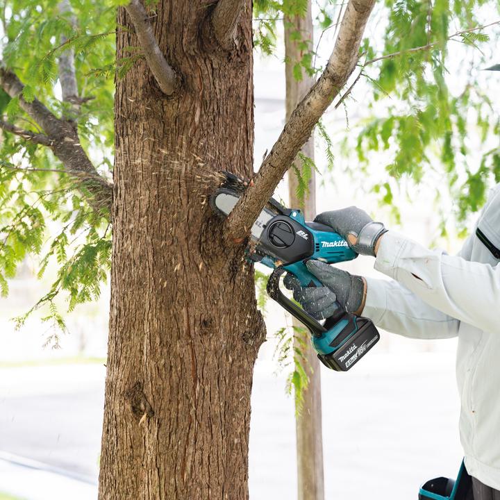 Actual product image Makita DUC101Z (Battery chain saw)