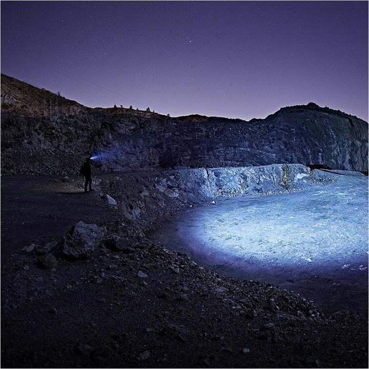 Actual product image Fenix HM60R Rechargeable LED Headlamp (1200 lm)