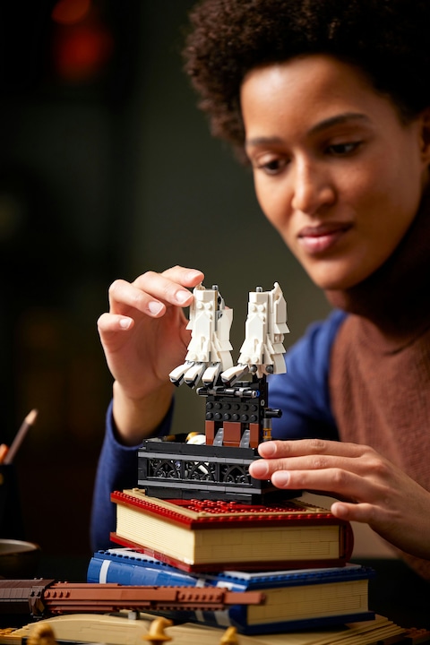 Image du produit LEGO Icônes de Poudlard - Édition Collector (76391, LEGO Harry Potter, LEGO difficiles à trouver)