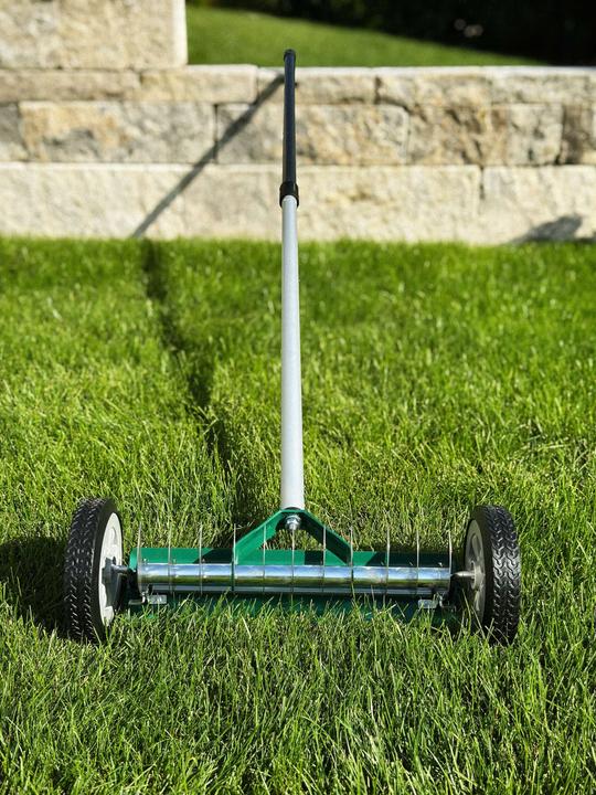 Produktbild Daygreen Hand-Vertikutierer VT-32